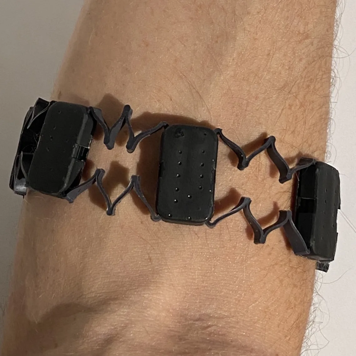 IBT Armband prototype assembled and worn on the forearm